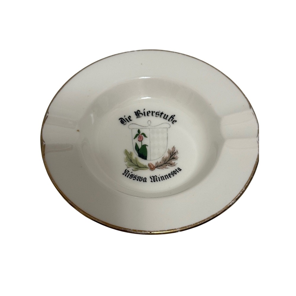 Vintage Die Bierstube Nisswa Minnesota Ceramic Ashtray Gold Rim Lady Slipper MN